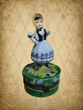 Forgotten Gardens 🥀🧚‍♀️ Vintage Hinged Jewelry Trinket Box